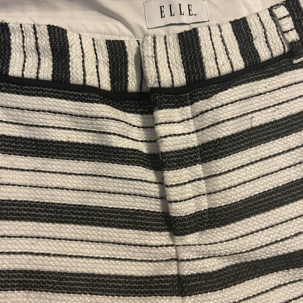 Elle Preppy Black and White Shorts Sz 14
